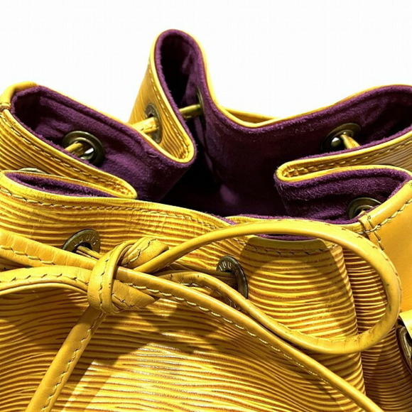 LOUIS VUITTON Yellow Shoulder Bag - Picture 7 of 9